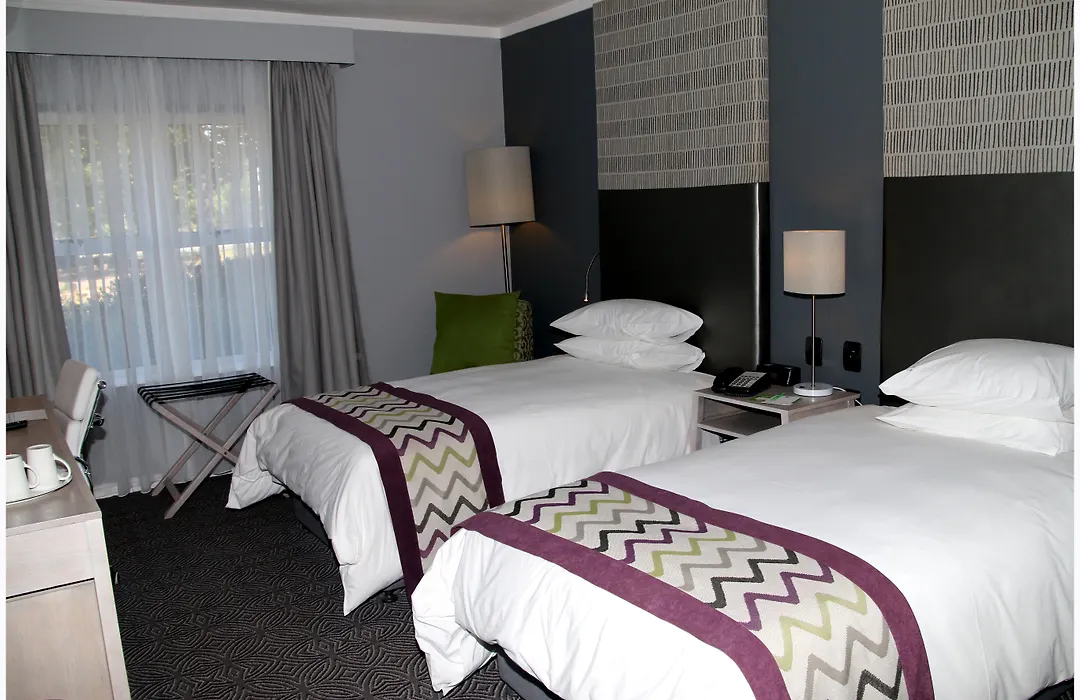 Holiday Inn Johannesburg Or Tambo Airport Hotel By Ihg-1